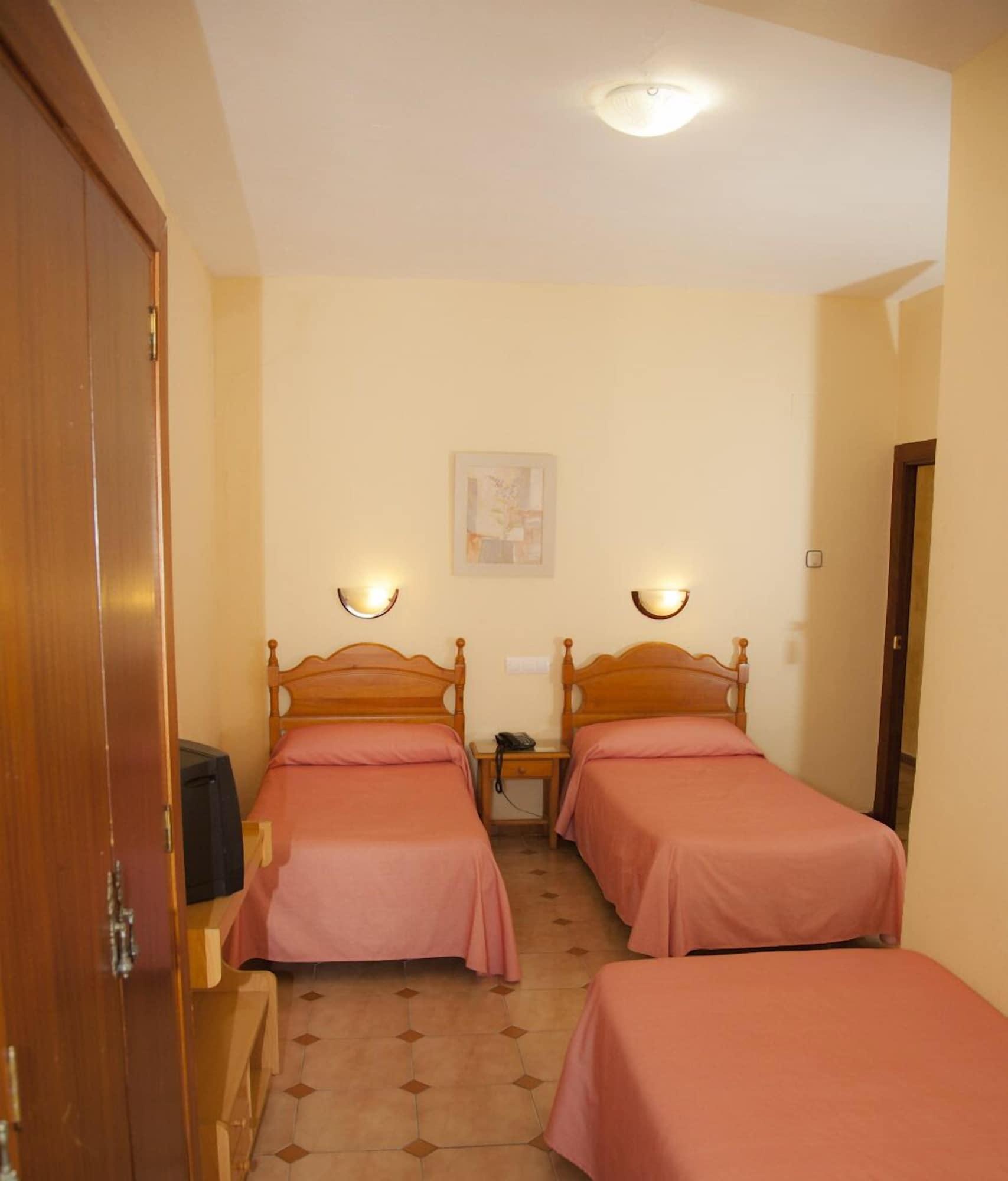 Hostal Paris Ла-Линеа-де-ла-Консепсьон Экстерьер фото