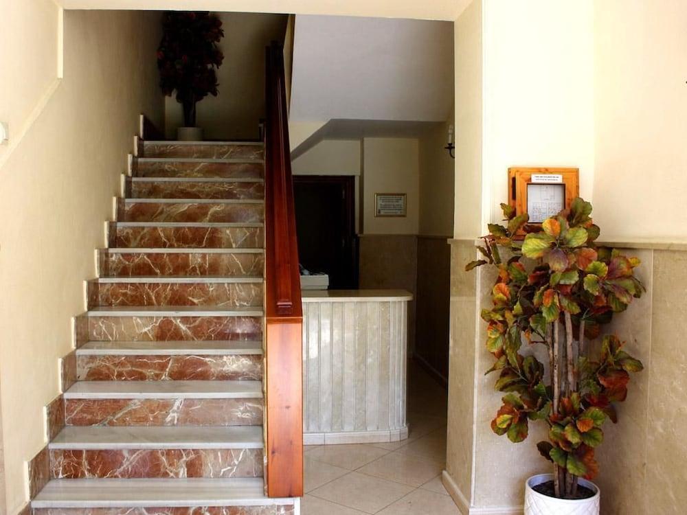 Hostal Paris Ла-Линеа-де-ла-Консепсьон Экстерьер фото